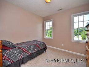 1102 ROSEBRIAR COURT - Photo 9
