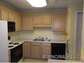 202 Forrestwood - Photo 2