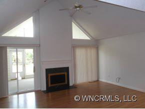 202 Forrestwood - Photo 3