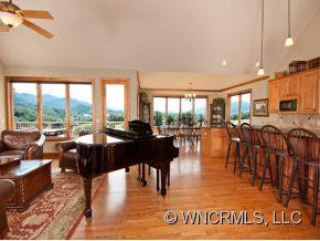 124 BARK TRAIL - Photo 3
