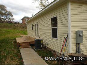 24 Orbit Place - Photo 2