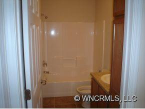 24 Orbit Place - Photo 8