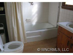 2252 Riceville Road - Photo 12
