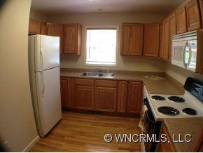 32 PIERCY - Photo 3