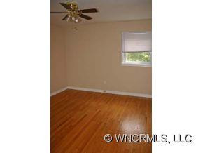 496 Shelton Street - Photo 16