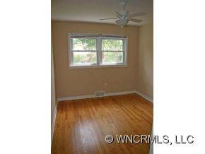 496 Shelton Street - Photo 18