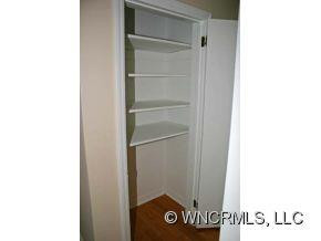 496 Shelton Street - Photo 21