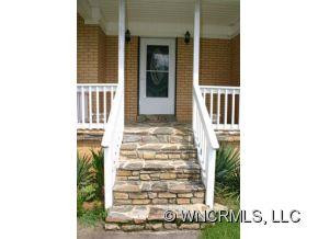 496 Shelton Street - Photo 4