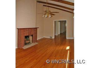 496 Shelton Street - Photo 7