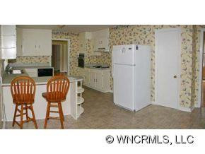 496 Shelton Street - Photo 8