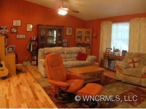 8 BRAMLETT COURT - Photo 3