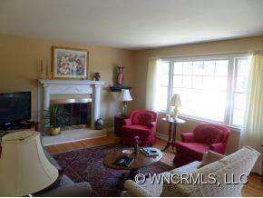 23 Woodgate Road - Photo 2