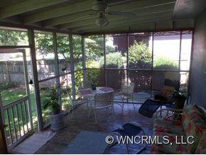 23 Woodgate Road - Photo 6