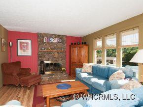 15 Old Lakey Gap Rd - Photo 2