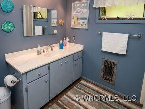 15 Old Lakey Gap Rd - Photo 16