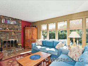 15 Old Lakey Gap Rd - Photo 3