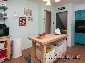 15 Old Lakey Gap Rd - Photo 8