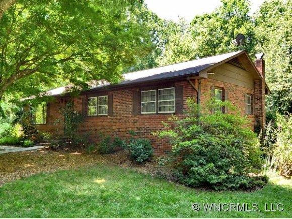 92 GREENWOOD ACRES DRIVE