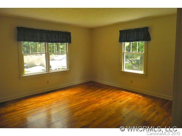 80 Pelzer Street - Photo 8
