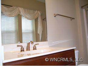 B 203 1564 Country Club Drive - Photo 16