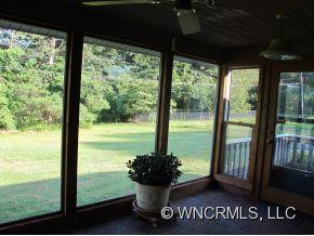 44 Wildflower Lane - Photo 14