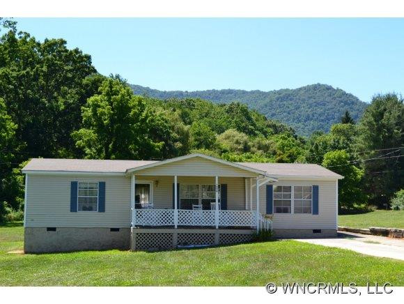 1556 Edwards Cove Road