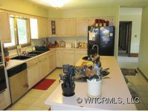 656 Cashiers Valley Road - Photo 4