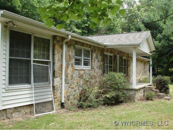 2662 BOBS CREEK RD