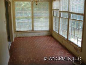 2662 BOBS CREEK RD - Photo 4