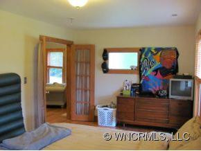 209 Apple Tree Street - Photo 2