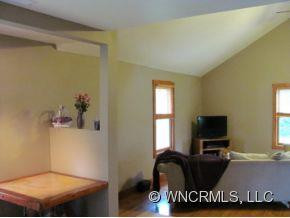 209 Apple Tree Street - Photo 11