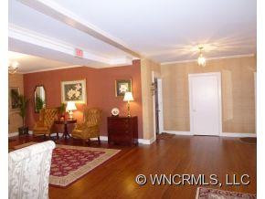622 S. Haywood St. #201 - Photo 13