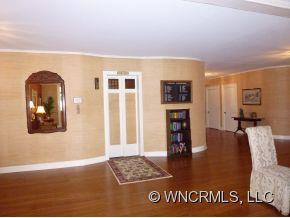 622 S. Haywood St. #201 - Photo 14