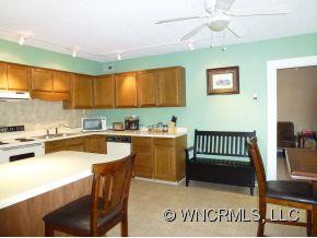 622 S. Haywood St. #201 - Photo 7