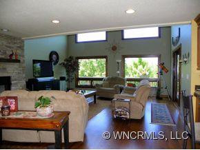  - Photo 3