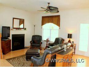 61 YORKTOWN CIRCLE - Photo 2