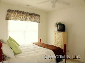 61 YORKTOWN CIRCLE - Photo 16