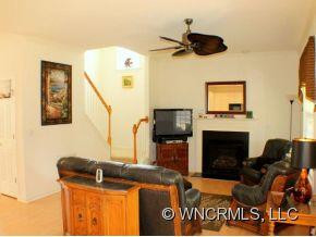 61 YORKTOWN CIRCLE - Photo 3