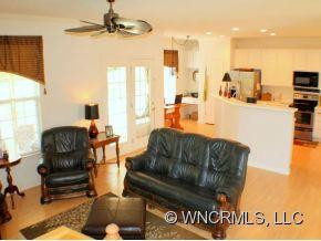 61 YORKTOWN CIRCLE - Photo 4