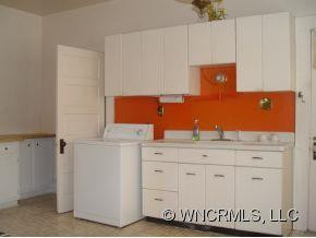 62 Henrietta - Photo 6