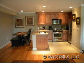 330 Bowling Park Road - Photo 2