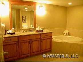 330 Bowling Park Road - Photo 6
