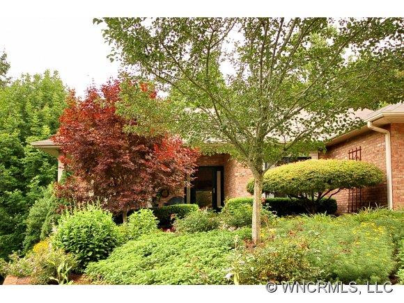 3017 Cove Loop Road