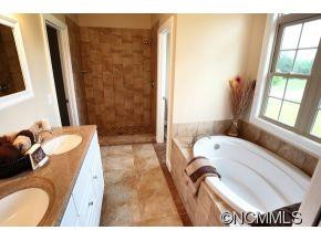 91 Triple Fairways Drive - Photo 22