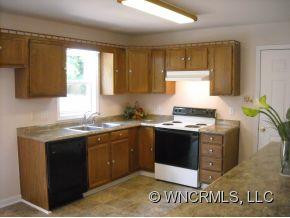 102 Sharons Way - Photo 3