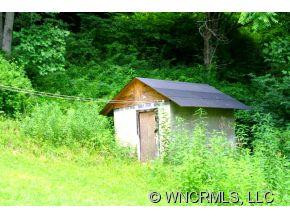 595 Woody Road - Photo 20