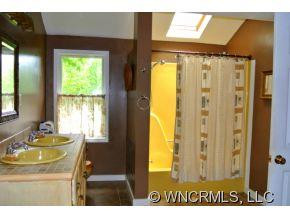 595 Woody Road - Photo 9