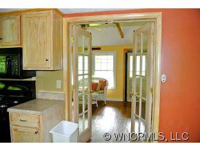 595 Woody Road - Photo 10