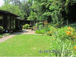24 Midland Drive - Photo 12