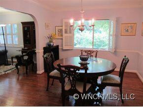 24 Midland Drive - Photo 3